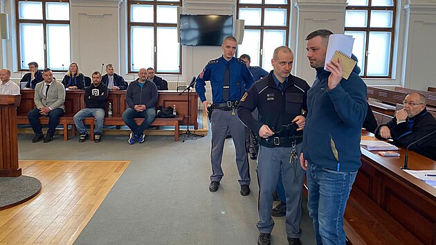 U Krajského soudu v Plzni stanul sedmičlenný gang, který ve velkém prodával po plzeňských restauracích a klubech marihuanu. (29. března 2023)