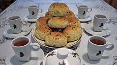 Recept na meten�k. Na cesto potrebujeme: 600 gramov m�ky polohrubej v�berovej,...