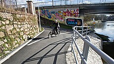 Nové úseky nejoblíben�j�í plze�ské cyklostezky podél Radbuzy mezi �tvrt�mi...