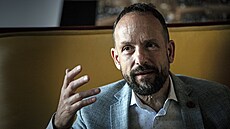 Exprimátor Ostravy Tomá� Macura