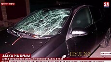 Poniené auto po explozích na Krymu. (20. bezna 2023)