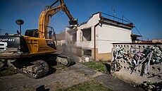 Demolice rodinného domu zasteleného novináe Jána Kuciaka (21. bezna 2023)