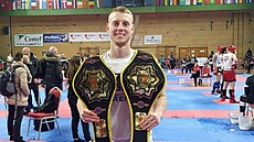 Stepan Kny�ov a jeho trofeje.