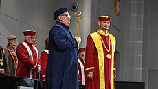 Nový rektor Univerzity T. Bati ve Zlíně Milan Adámek (vpravo) během slavnostní...