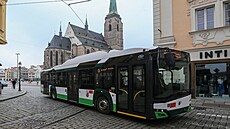 Zvláštní linka č. 9 propaguje myšlenku zavedení trolejbusových linek na Severní...