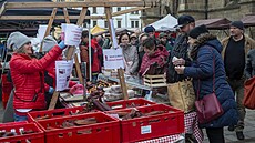 První  farmá�ské trhy v leto�ním roce na nám�stí Republiky v Plzni (25. 3. 2023)