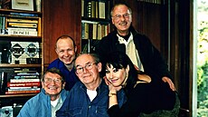 Josef Dvoák, Viktor Král, reisér Jindich Polák, Dagmar Patrasová a Jií...