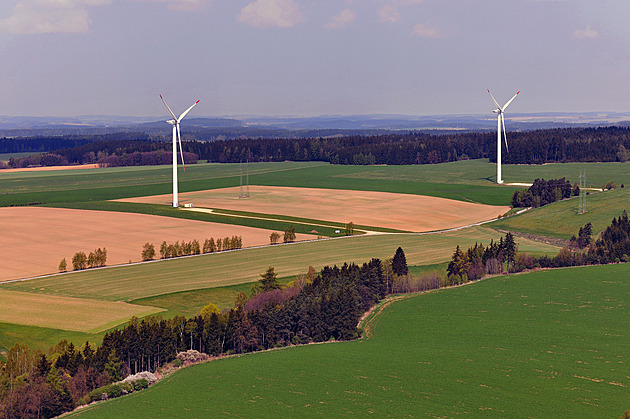 Vtrné elektrárny v obci Vnice (2012)