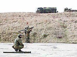 Vojenský újezd Hradi�t� na Karlovarsku za�il dal�í velké vojenské cvi�ení....