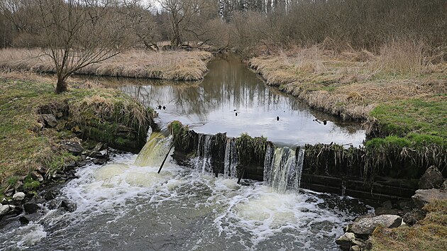 Tok �lapanky pat�� mezi evropsky v�znamn� lokality. Je za�azen do programu Natura 2000. Chr�n�n je meandruj�c� tok od Poln� a� po �st� do S�zavy v Havl��kov� Brod�.