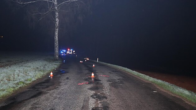 Nehoda se stala v kopcovitém terénu poblíž obce Písečná.