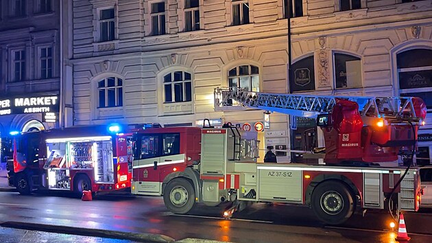 Požár kanceláře na Karlově náměstí v Praze.