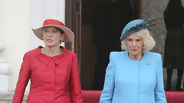 Německá první dáma Elke Buedenbenderová a britská královna choť Camilla (Berlín, 29. března 2023)