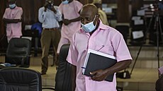 Paul Rusesabagina v soudní síni v Kigali ve Rwandě (26. ledna 2021)