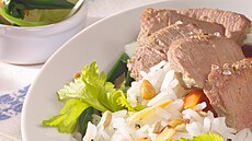 Jehn��� fil�tka s citronovou om��kou a piniovou r���