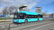 Autobusy dopravního podniku v Ostrav� mohou vyu�ívat t�i nové rychlonabíje�ky....