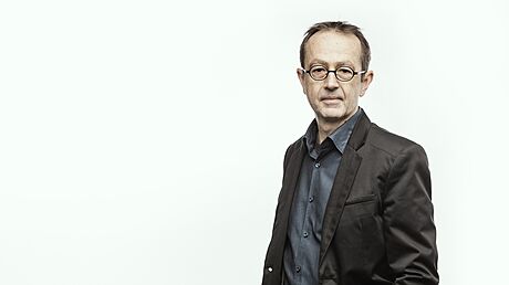 Petr Zelenka je eský dramatik, scenárista a reisér