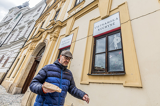 Vietnamská restaurace na hradeckém Velkém námstí je zavená, ást host musela...