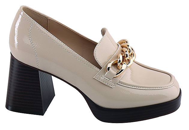 Budiž konečně teplo! Čtyři jarní outfity, ve kterých neprochladnete