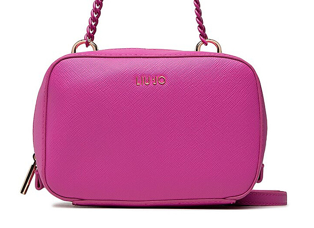 Jaro fandí barvám. Naučte se kombinovat zelené a růžové kousky