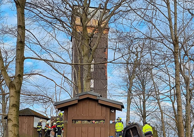 Rozhledna na Vlčí hoře se otevře už ve čtvrtek, jen dva dny po požáru