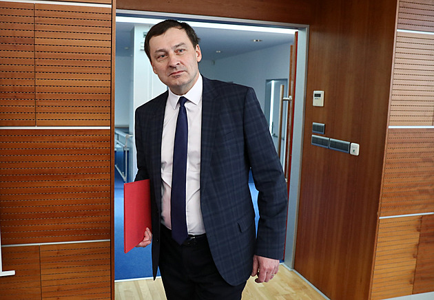 Fakultní akademický senát znovu projednává odvolání Ševčíka