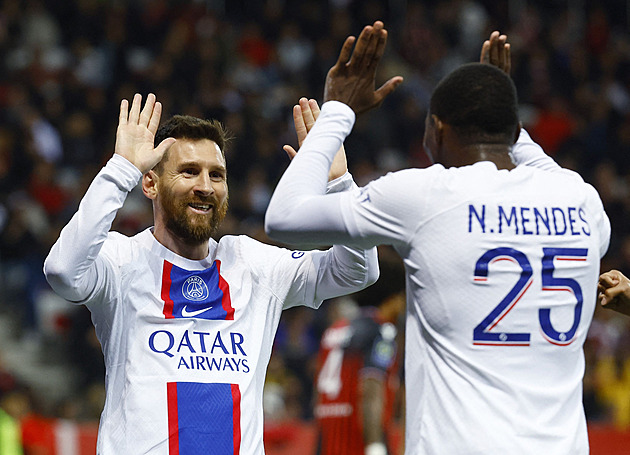 PSG po dvou porážkách zabral, výhru v Nice nastartoval gólem Messi