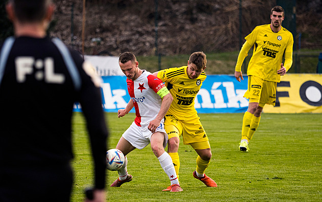 Fotbalisté Sparty B výhrou nad Táborskem vyskočili ze sestupového pásma