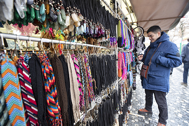 Kebab vytlačil beránky, pražské velikonoční trhy lákají hlavně na suvenýry