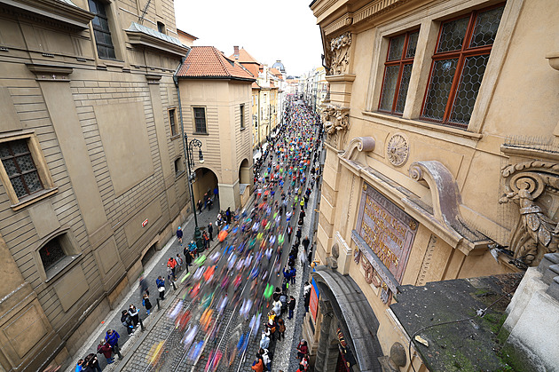 Pražský půlmaraton na dva dny omezí MHD i parkování. Poběží 15 tisíc lidí