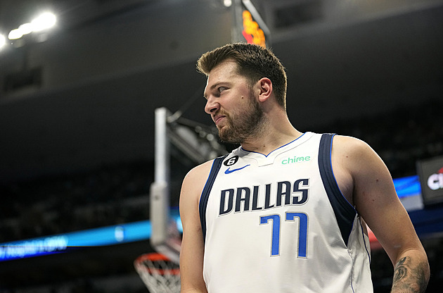 Play off bez Dončiče. Dallas dokonal mizérii, Brooklyn upevnil šesté místo