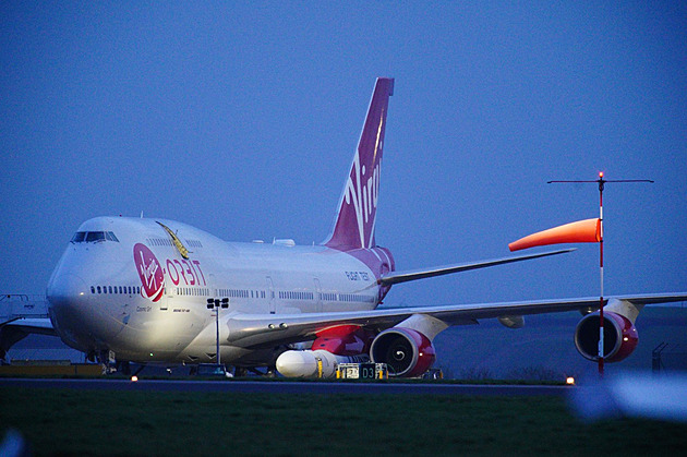 Virgin Orbit Richarda Bransona vyhlásil v USA bankrot. Firma hledá kupce