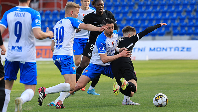 Kabina drží pohromadě, všichni makáme pro Baník, říká obránce Šehić