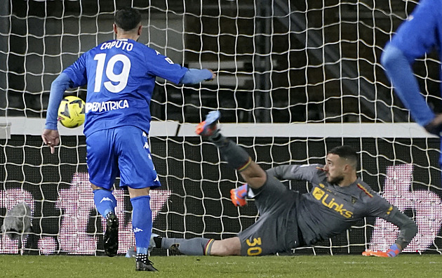 Fotbalisté Empoli vyřešili požár v šatně a po osmi zápasech slavili výhru