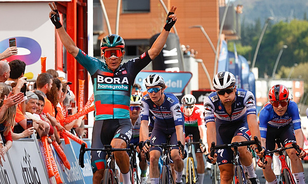 Higuita vyhrál pátou etapu Kolem Baskicka, v čele zůstal Vingegaard
