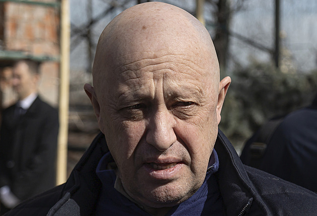 Obrana u Bachmutu se hroutí, řekl Prigožin. Viní Moskvu ze zlehčování situace
