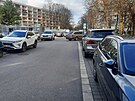 V pardubick ulici Druby nen kde zaparkovat, idii nechvaj auta na...