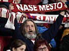 Fanouci Slavie podporují své oblíbence v utkání proti Olomouci.