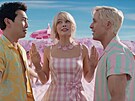 Simu Liu, Margot Robbie, Ryan Gosling v traileru k oekávanému filmu Barbie
