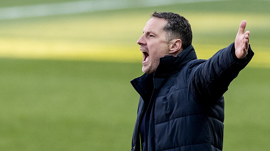 Brian Priske, kou� Sparty.