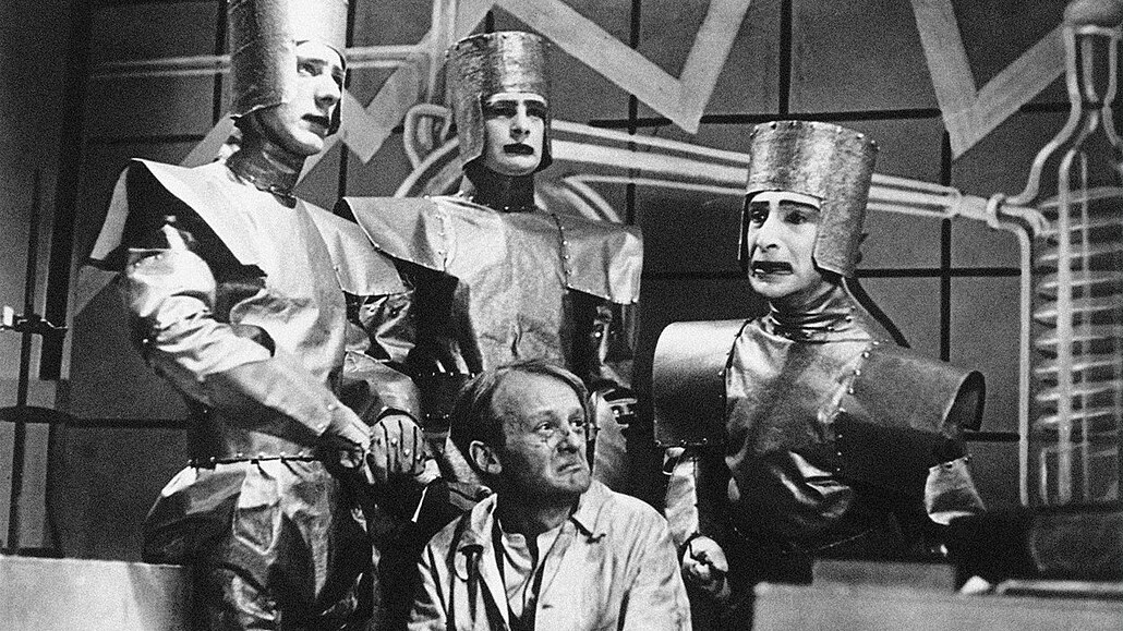 Čapkova hra R.U.R. v produkci BBC (1938)