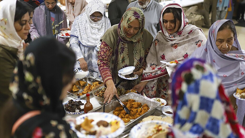 Oslavy muslimského svátku ramadán v americkém stát Tennessee (7. dubna 2023)