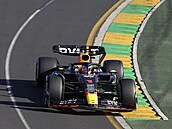 Max Verstappen z Red Bullu jede Velkou cenu Austrálie.