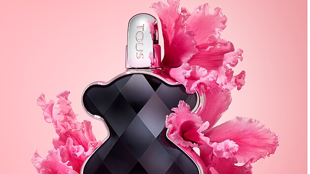 Kv�tinov� a orient�ln� parf�movan� voda Tous s omamnou v�n� pivo�ky, kter� vytv��� n�vyk, cena 1073 K�/ 50 ml