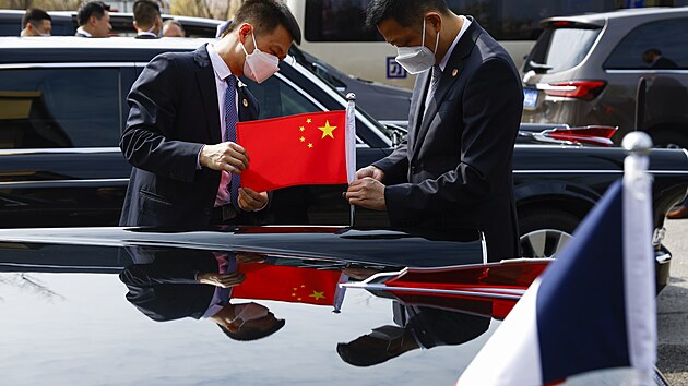 V Pekingu se pipravuj na nvtvu Emmanuela Macrona. (5. dubna 2023)