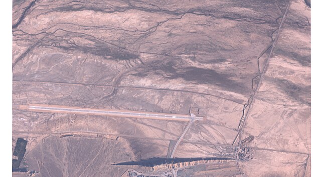 Satelitní snímek oblasti s íránskou základnou Orel 44 (12. února 2023)