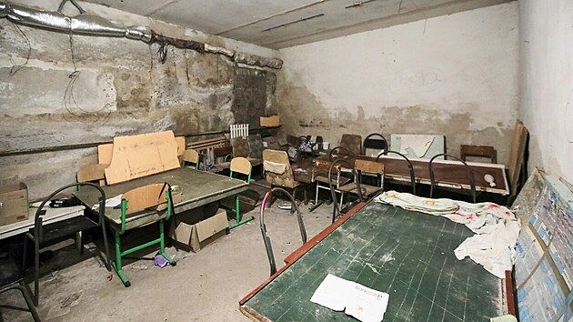 Školní sklepení v ukrajinské vesnici Jahidne, kde Rusové drželi několik stovek obyvatel. (3. dubna 2023)