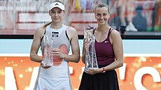 Finalistky turnaje v Miami Petra Kvitová (vpravo) a Jelena Rybakinová.