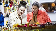 Na pra�ských velikono�ních trzích dominují stánky s jídlem a suvenýry. (1....