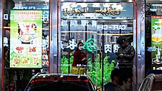 Severokorejská restaurace v Číně (31. března 2023)